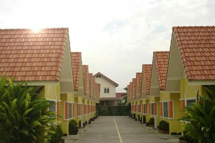 PARKWAY RESORT