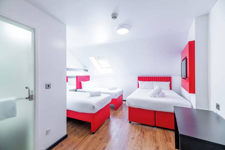 Room 39 of 100