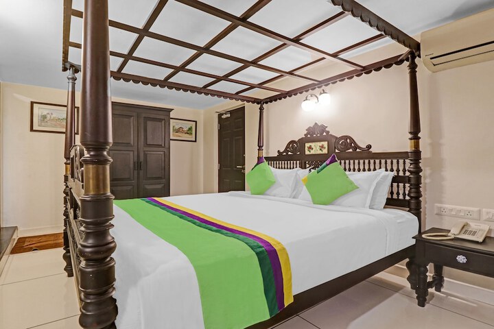 Room 20 of 38