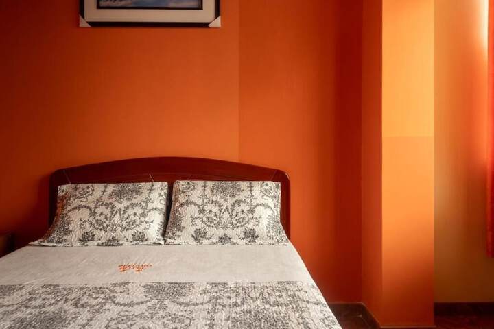 Room 14 of 28