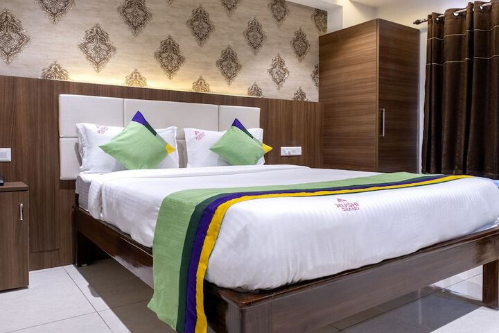 Room 28 of 29