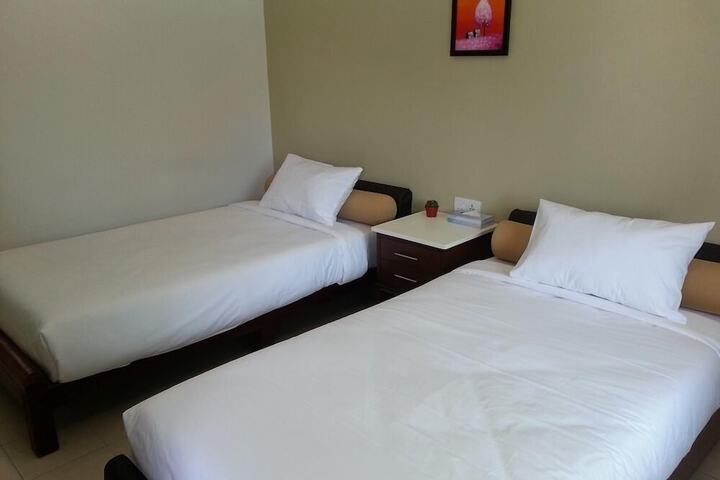 Room 15 of 25