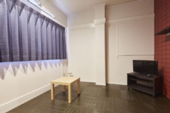 Room 127 of 288