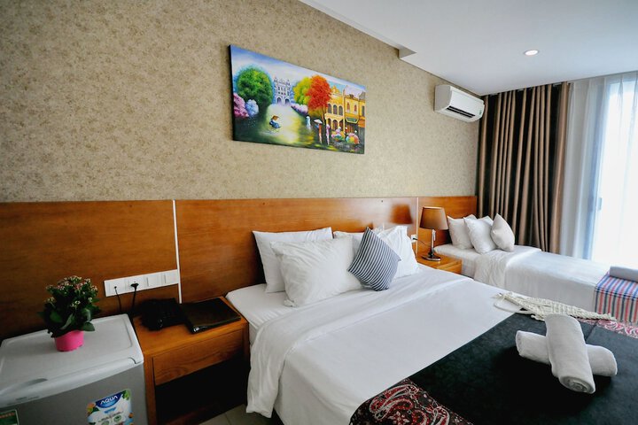 Room 120 of 230