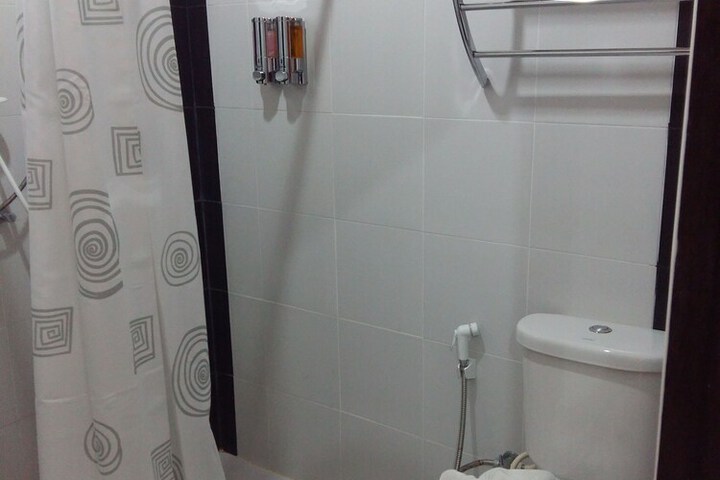 Room 12 of 19