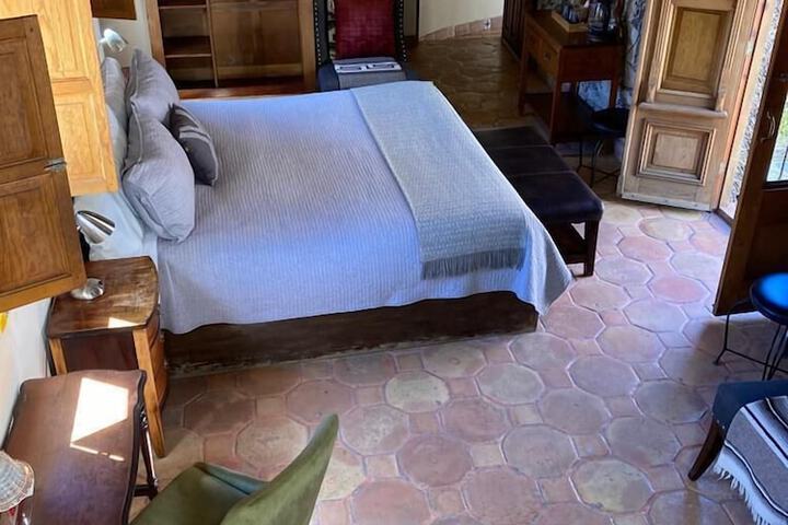 Room 49 of 97