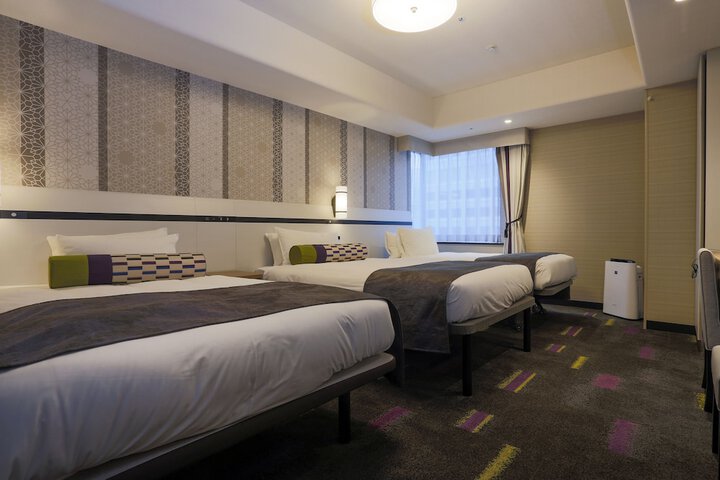 Room 25 of 120