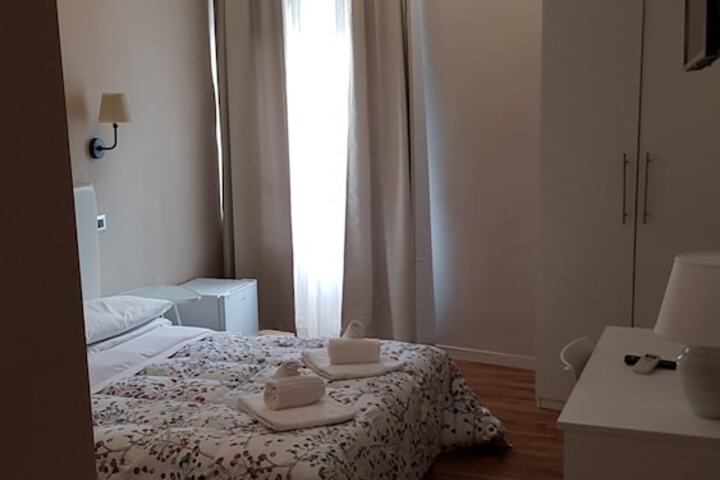 Room 8 of 47