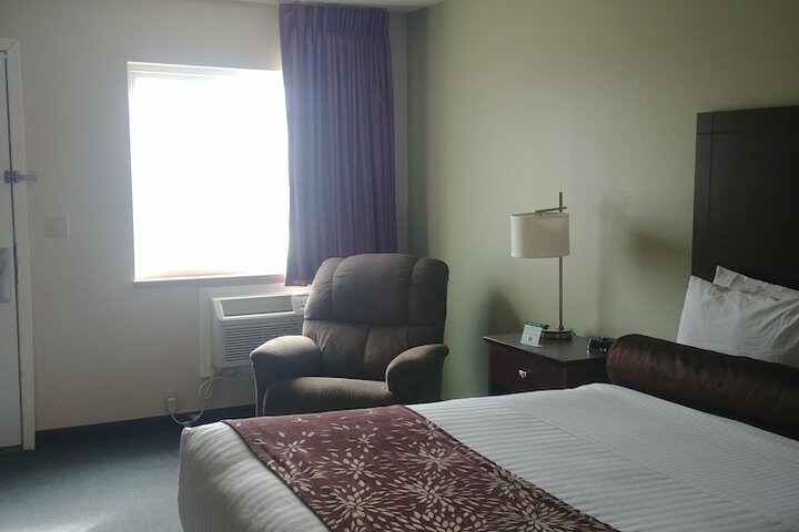 Room 9 of 35