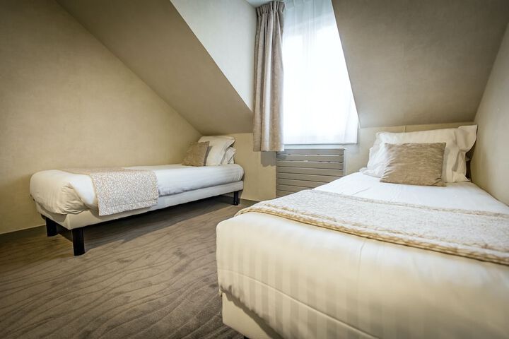 Room 5 of 36