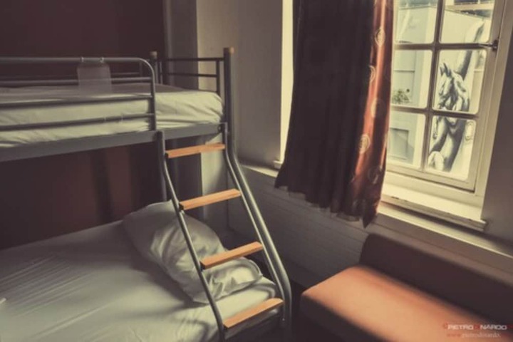 Room 3 of 38