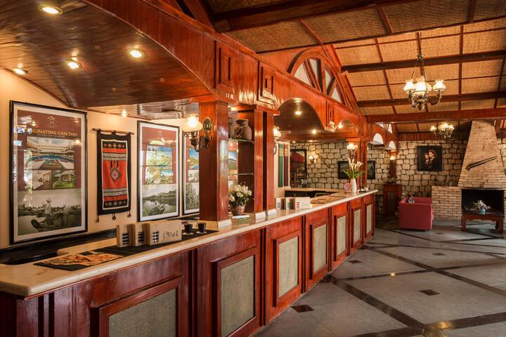 Guest Lobby