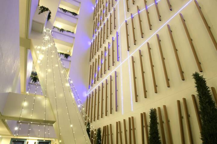 Ballroom/Hall 14 of 20