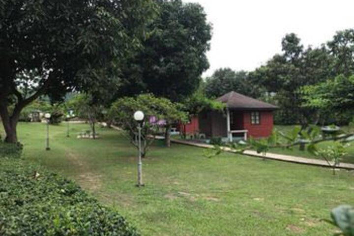 Property Grounds 16 of 22