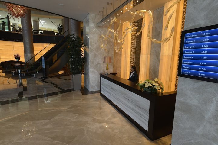 Guest Lobby