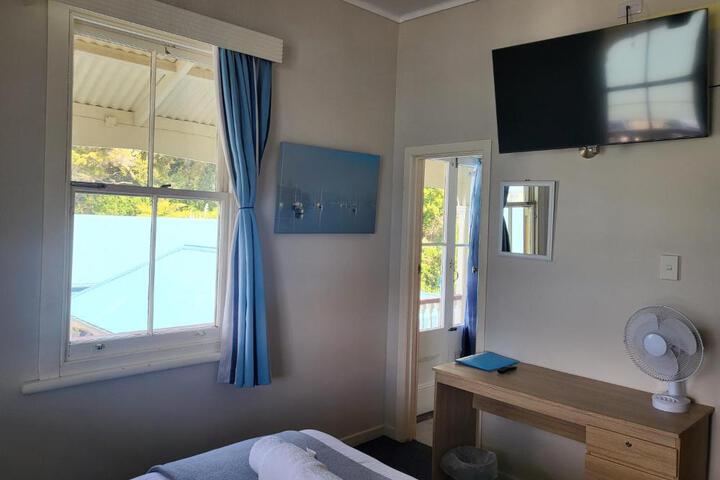 General 2 of 11