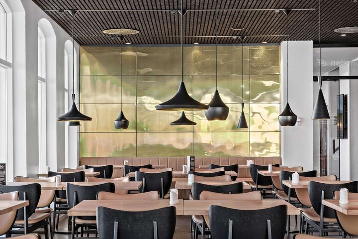 Dining 62 of 87