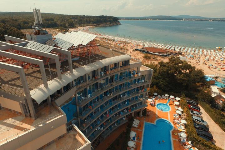 Hotel 64 of 70