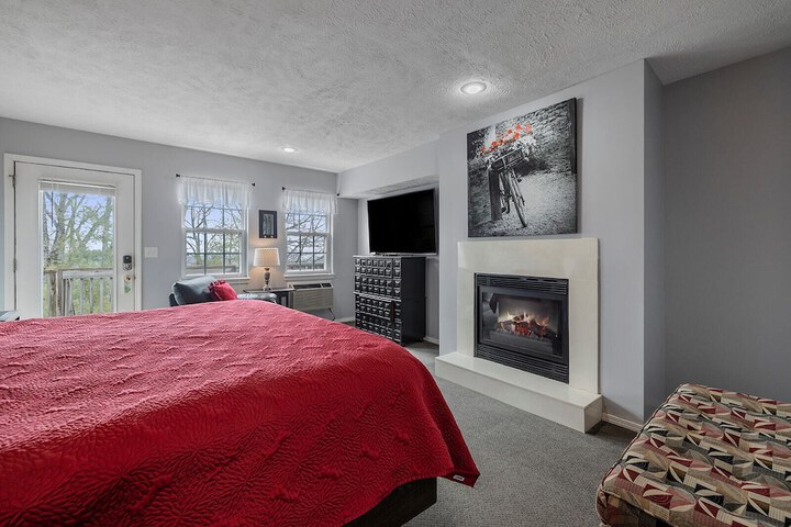 Room 46 of 156