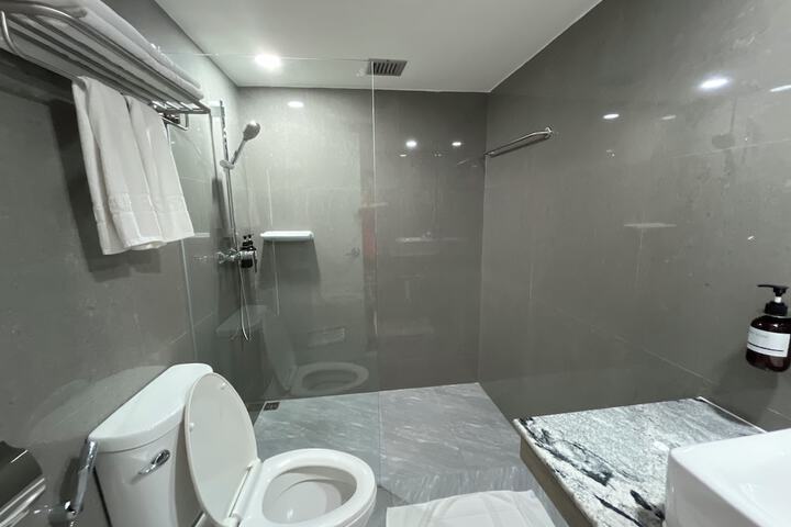 Room 21 of 41