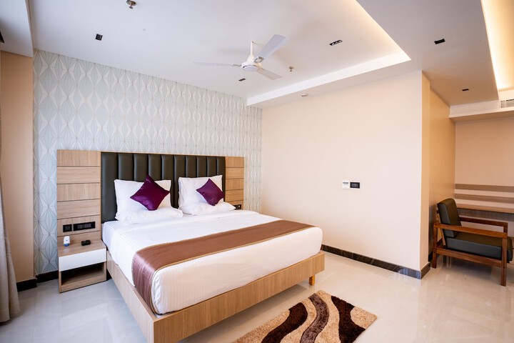 Room 13 of 29