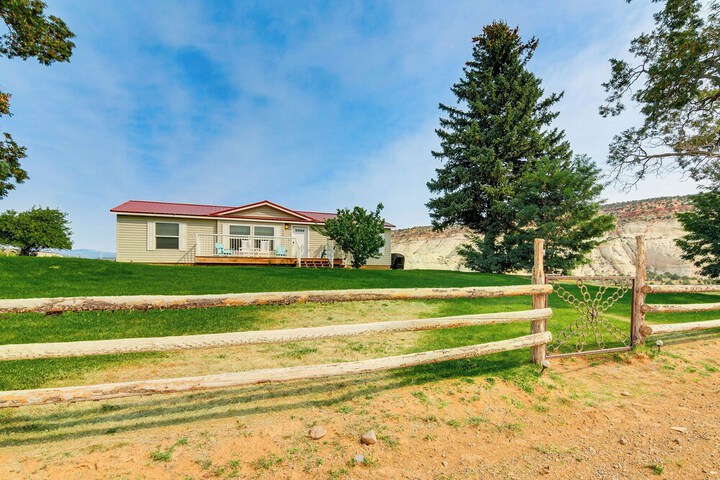 Ranch House in Boulder! Gateway to Nearby Parks!