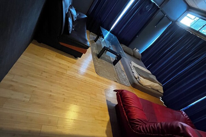 Room 47 of 172