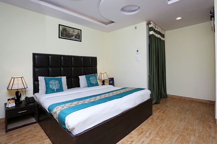 Room 5 of 13