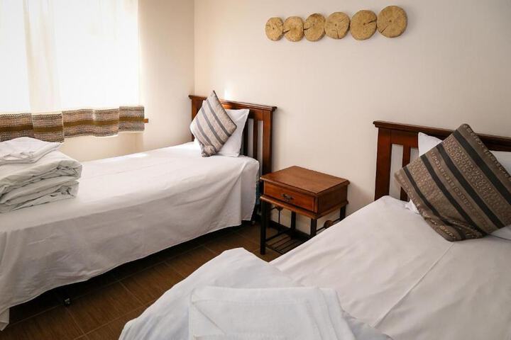 Room 18 of 103