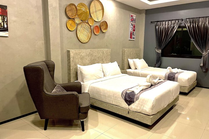 Room 5 of 43