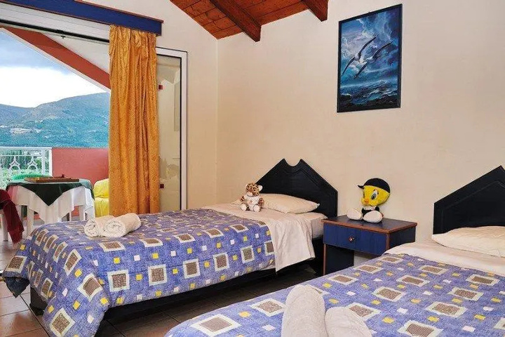 Room 3 of 13
