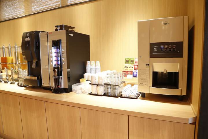 Breakfast/Coffee Service 74 of 102