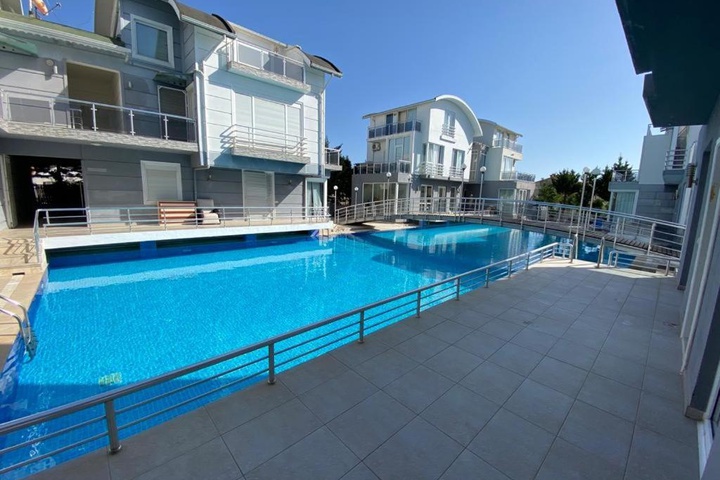 Pool 7 of 11