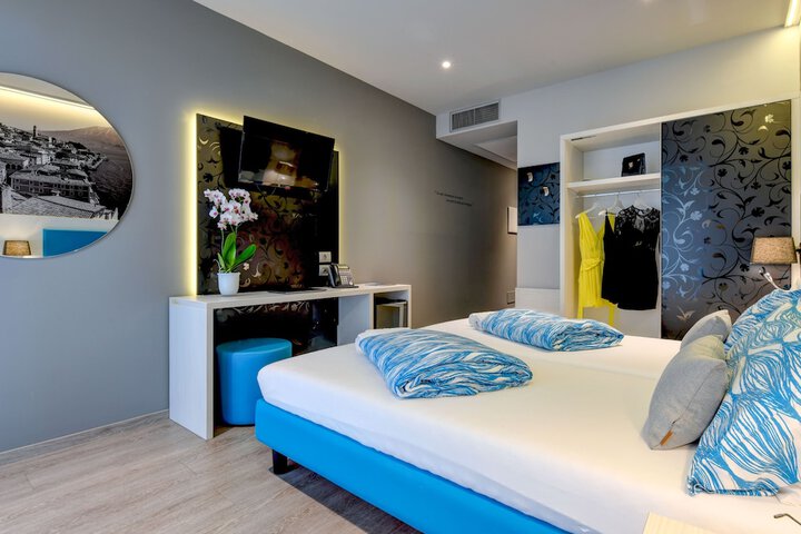 Room 26 of 113
