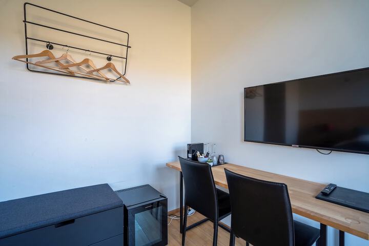 Room 29 of 64
