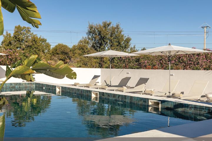 Pool 9 of 13