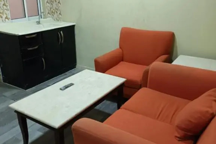 Room 4 of 10