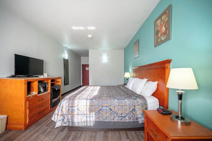 Room 12 of 31