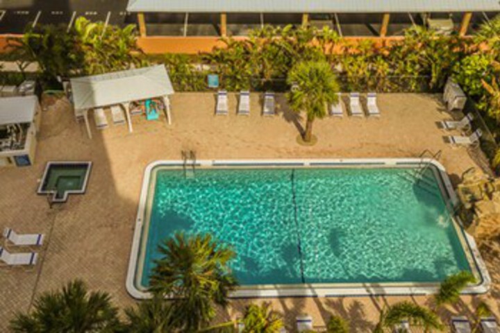 Pool 12 of 23
