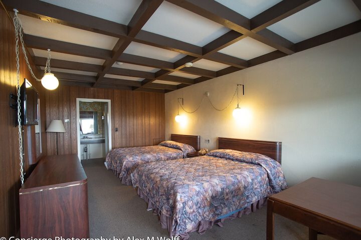 Room 13 of 20