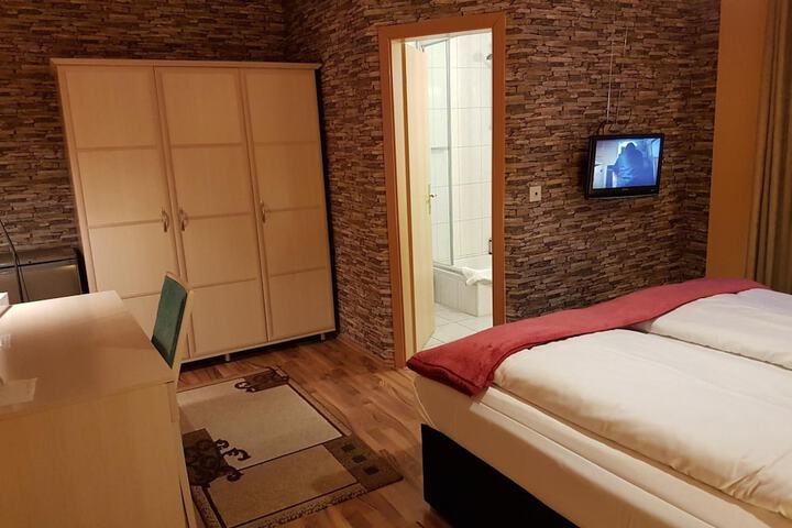 Room 20 of 47