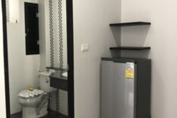 Room 16 of 18