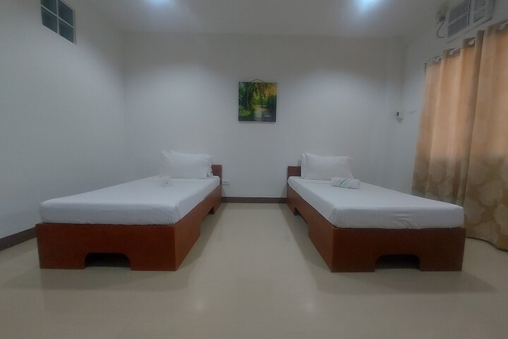 Room 11 of 21