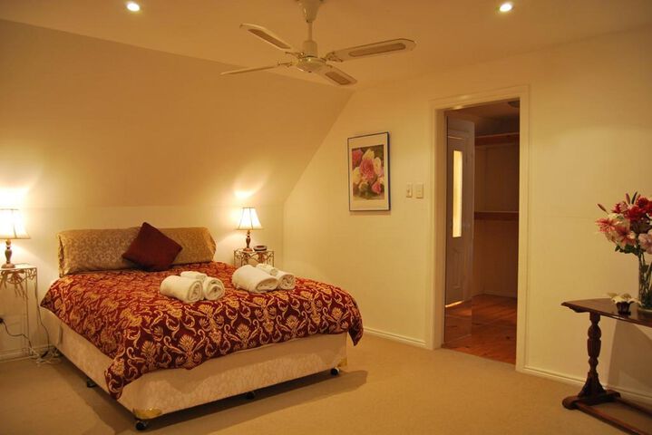 Room 10 of 23