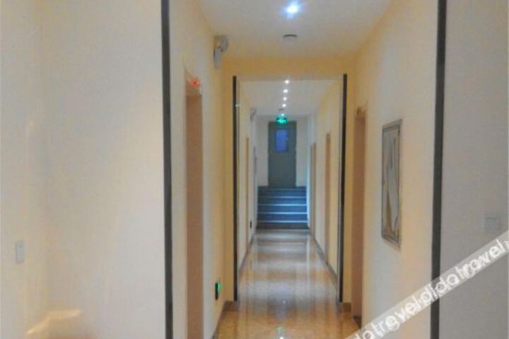 Hotel Interior 7 of 17