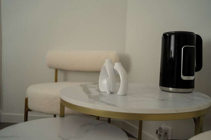 Room 7 of 75