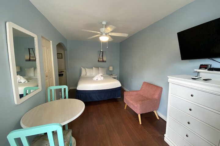 Room 8 of 52