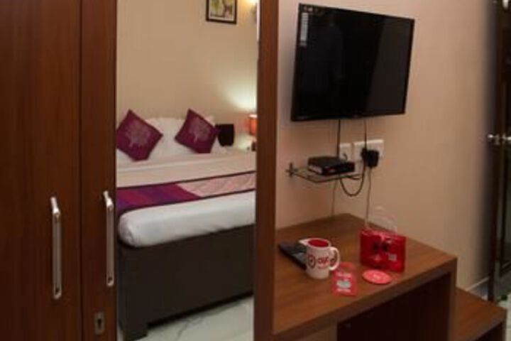 Room 8 of 22