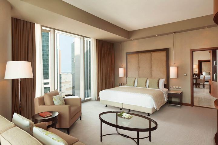 Room 16 of 218