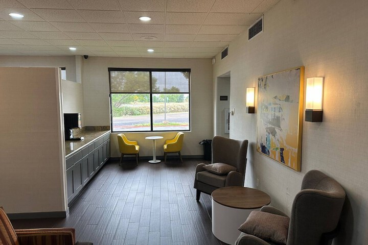 Breakfast/Coffee Service 52 of 67